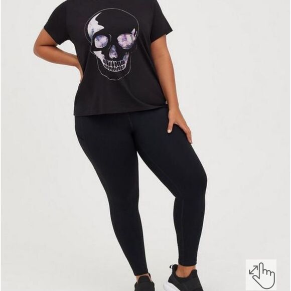 PRICE FIRM! TORRID PLUS SIZE PERFORMANCE Cotton Short Sleeve SKULL Active Tee. - Picture 5 of 15